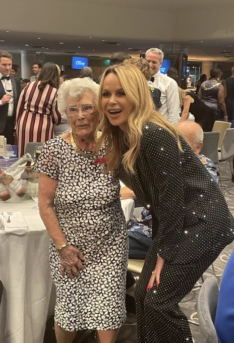 NHS volunteer Beryl Carr with Amanda Holden