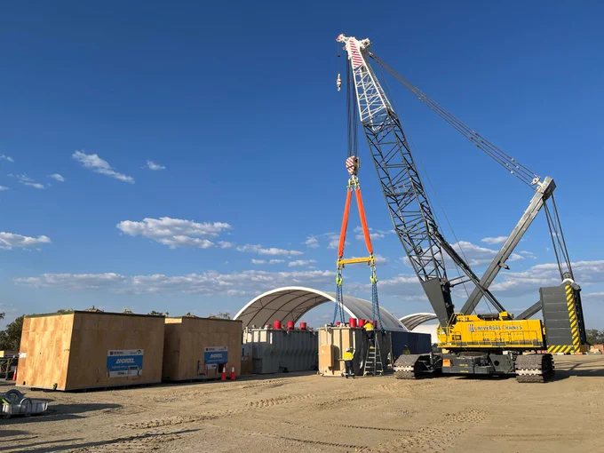 Unloading of second transformer at Kidston, North Qld