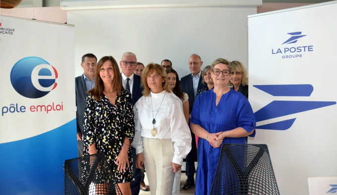 Le groupe La Poste Ile-de-France et Pôle emploi Ile-de-France signent une convention afin de consolider leur collaboration et dynamiser les recrutement sur le territoire francilien