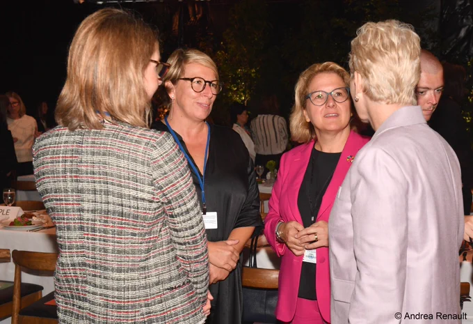 Development Minister Svenja Schulze speaking to other Women Leaders at the launch of the „We the Women“ campaign.