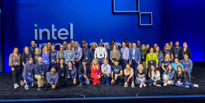 A large group of Intel employees on the keynote stage at Intel's annual Intel Innovation event. 