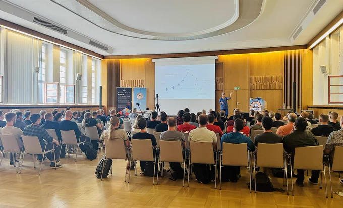 Carola Lilienthal holding the PHP Developer Day 2023 keynote.