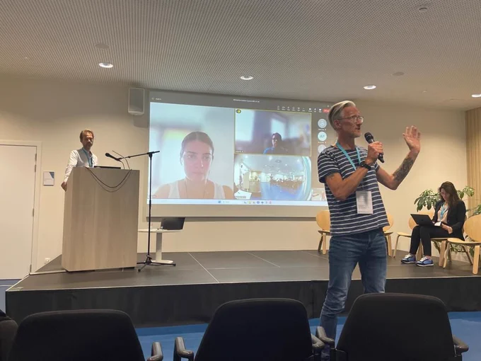 @DanLear sharing data wisdom at the kick-off meeting (photo credit: Lise Cronne @ICES_ASC)
