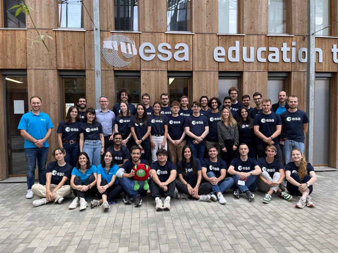 Group picture of the participants together with Paxi and ESA Experts.