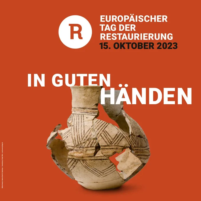 Poster with a red backround and a broken Vase. The Text says “In guten Händen”