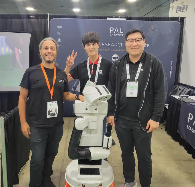 With Francesco Ferro from PAL Robotics. PAL Robotics is looking to improve the quality of life through robotics.
https://pal-robotics.com/