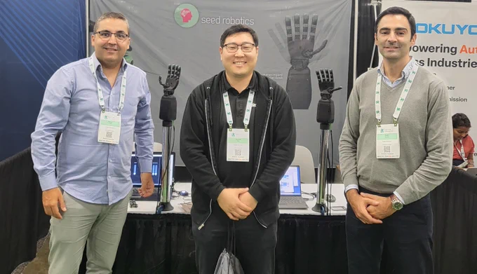 Lastly, I saw some old friends from Seed Robotics, who make amazing grippers that are extremely articulate and are compatible with #DYNAMIXEL. Their engineering and design just keep getting better. It was so good to see Marco Prata and Pedro Ramilo after so many years.
https://www.seedrobotics.com/