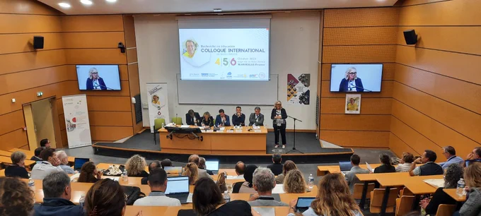 Ouverture du Colloque international « recherche en éducation » en hommage à Jacques Ginestié par
Eric Berton Président Aix marseille université, Pascale Brandt-Pomares Directrice de l’Inspé aix-marseille, Vincent Valéry Directeur de l’Ecole Académique de la Formation EAFC, Nicolas Mascret Responsable Scientifique et Technique Ampiric, Pascal Terrien Directeur de la structure Sphere-Provence, Christine Poplimont  Directrice du laboratoire ADEF 
