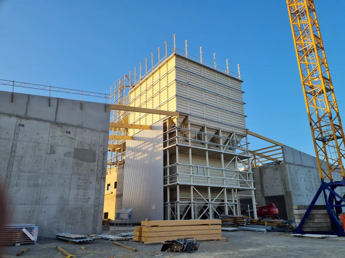 Square silo construction for a German agricultural cooperation. By TSC Silos.