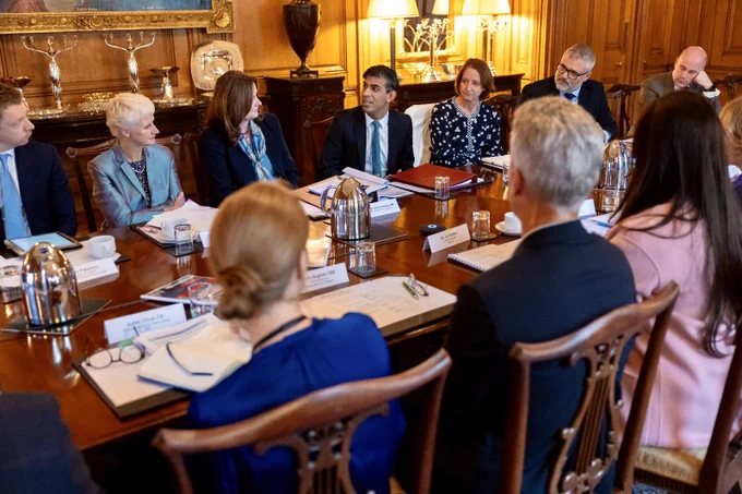 Secretary of State for Education, Gillian Keegan, and Prime Minister, Rishi Sunak, chairing a roundtable with education leaders.