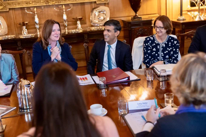 Secretary of State for Education, Gillian Keegan, and Prime Minister, Rishi Sunak, chairing a roundtable with education leaders.