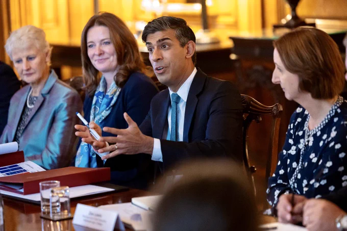 Secretary of State for Education, Gillian Keegan, and Prime Minister, Rishi Sunak, chairing a roundtable with education leaders.