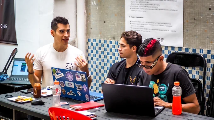 Hackaton hashhack en Platohedro 