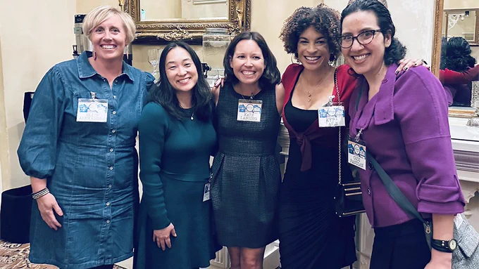 Ellie Alexander, Jennifer Chow, Kate Lansing, Kyra Davis, and Gigi Pandian at Ashland Mystery Fest. 