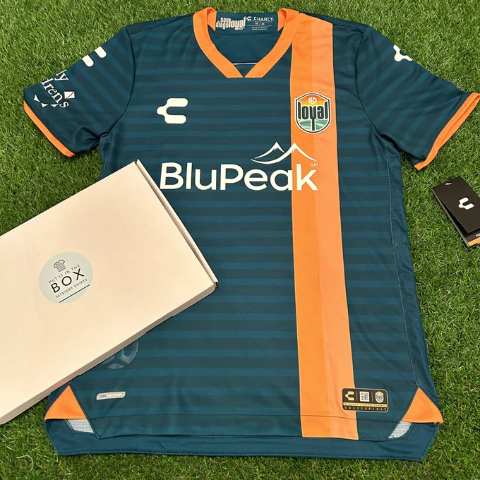 San Diego Loyal 2023 home shirt