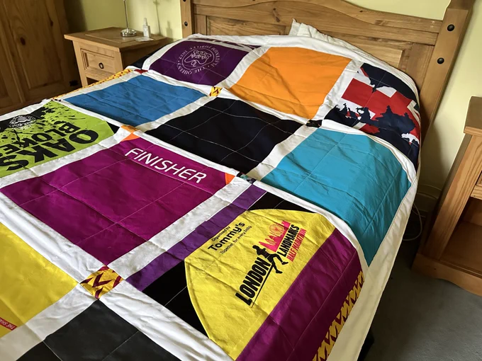 Blanket made from running shirts