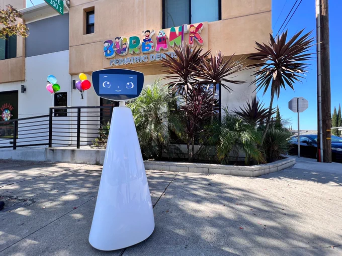 Robin the Robot at Burbank Pediatric Dentistry