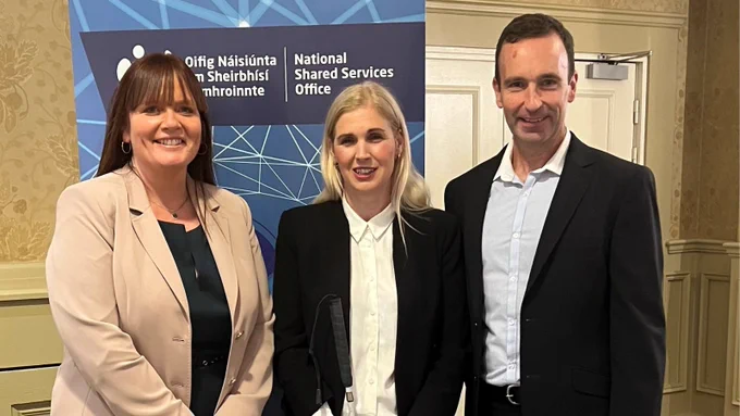 Delighted to have been joined by @blindrunner777 Sinéad Kane and John O’Regan at our NSSO Leadership Conference.
Sinéad and John delivered a fascinating talk and spoke of the importance of planning, teamwork, collaboration, and communication in achieving their goals. Sinéad is the holder of a Guinness World Record for being the first blind person to complete a marathon on each of the seven continents, a feat which she completed in less than 7 days in January 2017.
Sinéad has overcome a lot of adversity throughout her life. She advocates on a daily basis to remove barriers in society that impact disabled people to create meaningful change within many areas.
John is Sinéad’s guide and coach. John himself is an Irish international ultra runner and adventurer.  