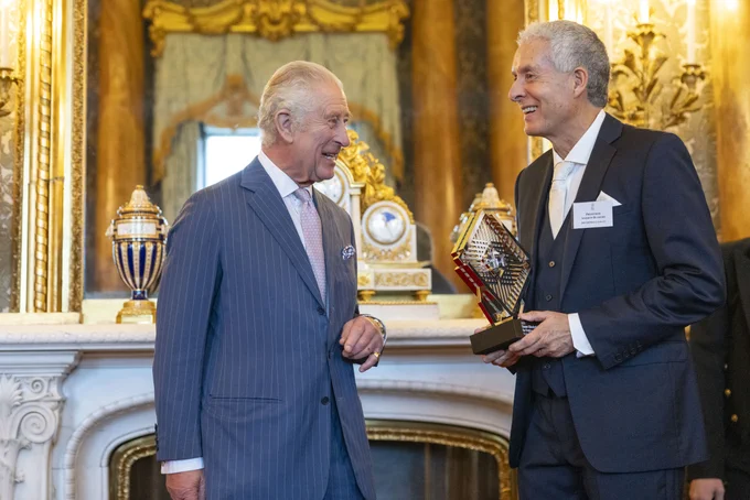 His Majesty King Charles III presents the 2023 Queen Elizabeth Prize for Engineering at Buckingham Palace to Professor Martin Green, Professor Andrew Blakers , Dr Aihua Wang (pictured) and Dr Jianhua Zhao for
the invention and development of PERC solar photovoltaic technology.
Credit: Jason Alden/QEPrize
