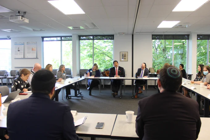 Mayor Harrell speaks to Jewish community members at a roundtable discussion.