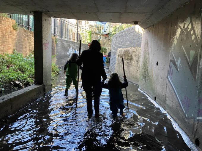 Intrepid waders of the #RiverQuaggy heading toward the Lee High Road.