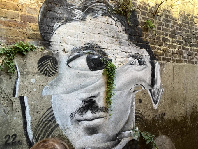 New optically-challenging mural on the #RiverQuaggy