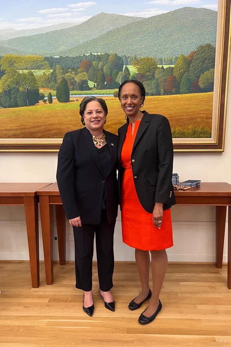 Rep. McClellan and Professor Kimberly Jenkins Robinson, Director of UVA Law's Education Rights Institute, pose for a photo. 