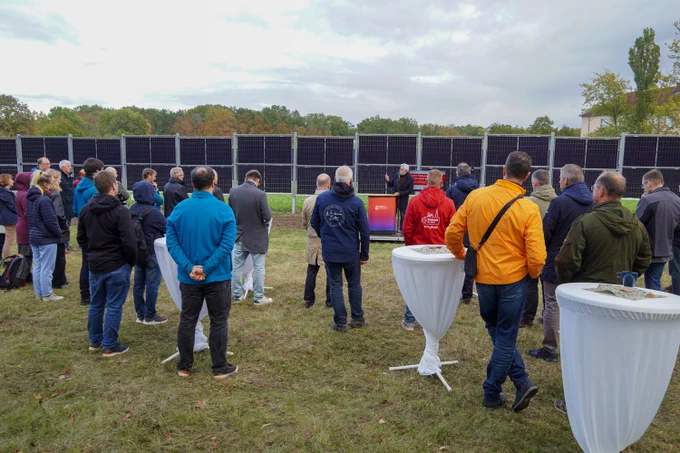Greeting by Saxony-Anhalt's Minister of Science Prof. Dr. Armin Willingmann at the opening of the AgriPVPlus facility at the Bernburg Campus (P. Scholz).