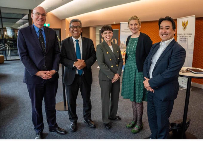 DFAT staff with the Indonesian Consul General, Sophie Galaise and Konfir Kabo . Photo taken by MSO