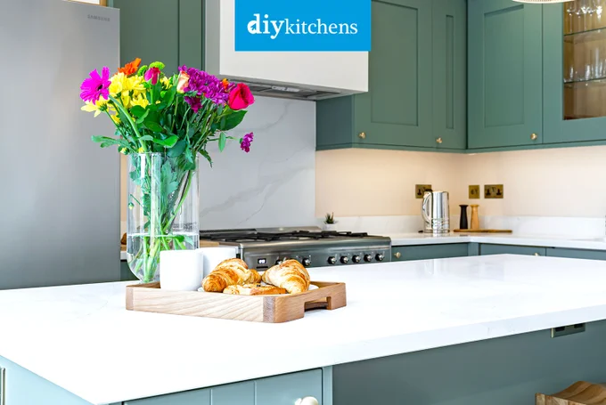 An Innova Malton Bespoke Painted #kitchen | DIY Kitchens