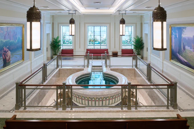 Baptistry in the Orem Utah Temple.