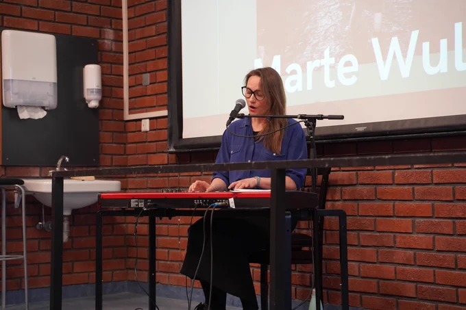 Marte Wulff på årets Skole i verden-konferanse.