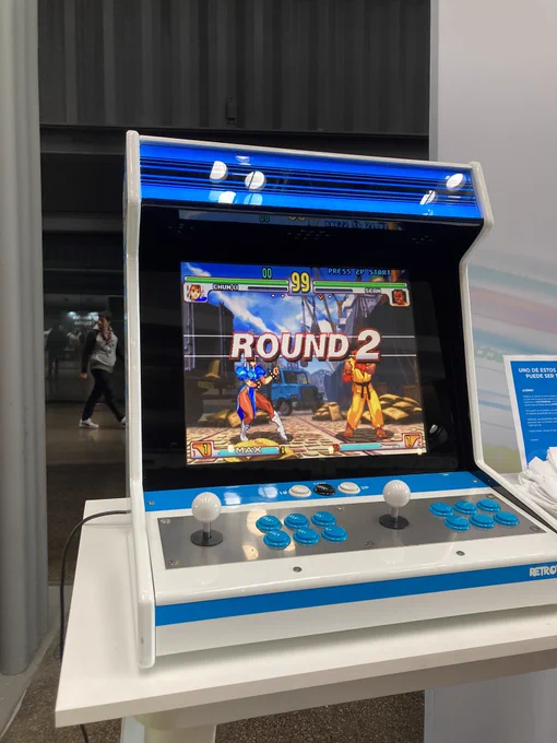 Máquina de videojuegos retro