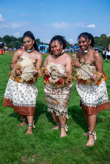 Fijian women in traditional dress