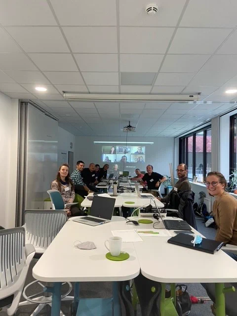 photo of participants at workshop