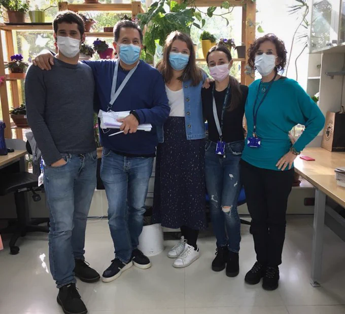 UbiCODE coordination team (Manuel Rodriguez, Clémence Coutelle-Rebut, Rosa Barrio) and students (Maria Gonzalez Santamarta, Orhi Barroso Gomila).