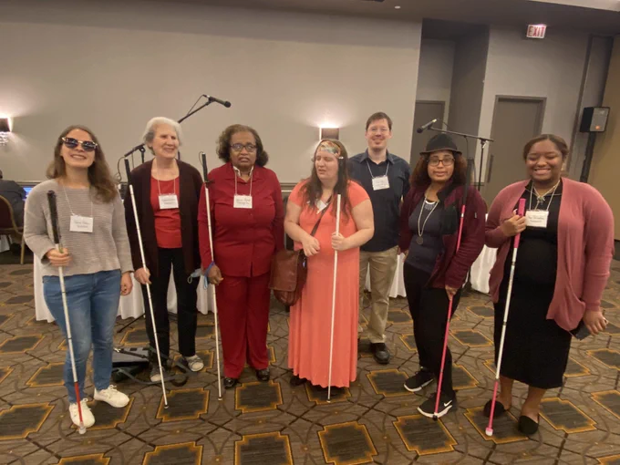 From left to right we have, Teresa, Debbie, Denise, Ellen, Glenn and Sara.