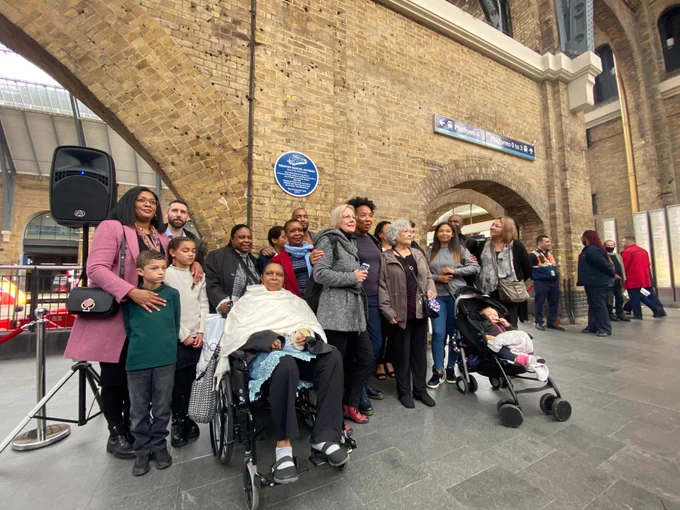 Members of Wilston's family with the plaque