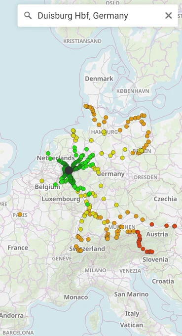 Map of the neighboring countries of Germany, with colored circles for all the stations reachable from Duisburg by direct train. The colors indicate travel times. Big green cluster in NRW and neighboring German states. But also points in Paris, Zürich, Vienna, Salzburg, Amsterdam, Brussels, Berlin, Hamburg, Kiel, Frankfurt, Stuttgart, Munich, stations next to the North sea and the Baltic sea, etc