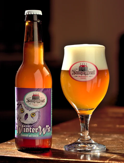 Fles en glas Winterwit, zwaar winters witbier van Brouwerij Dampegheest.