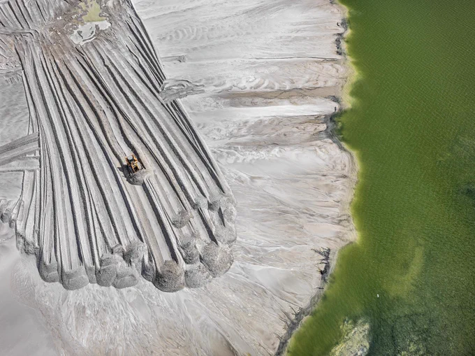 Phosphor Tailings Pond #4, Near Lakeland, Florida, USA, 2012 © Edward Burtynsky 