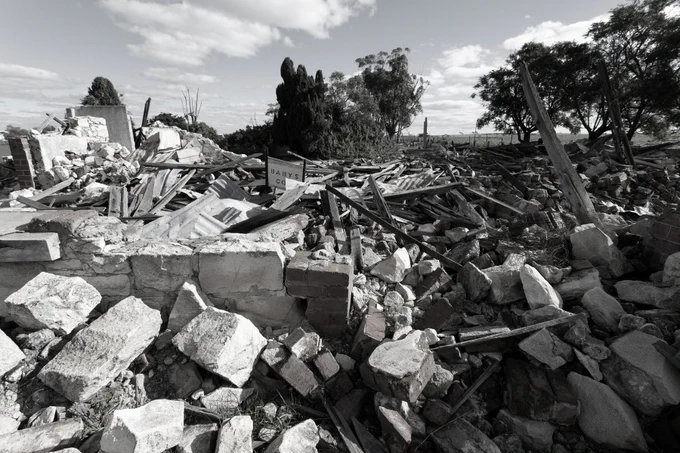ruins of a building