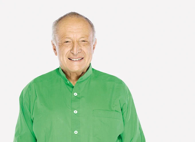 British architect Richard Rogers dies aged 88.