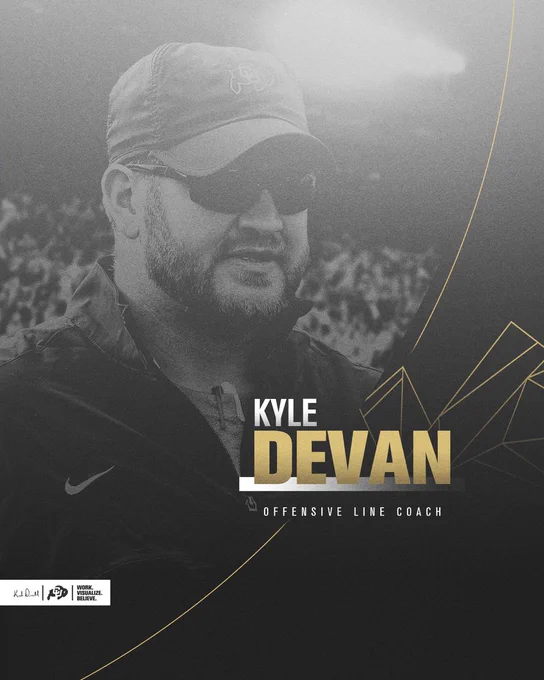 Kyle DeVan - Offensive Line Coach 