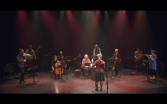 Programme

Sylvano Bussotti: La passion selon Sade: Sensitivo, 1959
Robert Marcel Lepage: Individus non conforme, 1972
Joane Hétu: Les états, 2017

Danielle Palardy Roger: Buanderie montréalaise, 2006
Anestis Logothetis: Mensuren, 1960
Danielle Palardy Roger: Mouvements de novembre, 2020 - création

Jean Derome: Le jeu des formes, 1992
Jean Derome: Le fruit du hasard et Dominos, 2012
Jean Derome: Phrases et virgules, 2020 - création

Participants
Isaiah Ceccarelli - batterie, percussions
Nicolas Caloia - basse électrique
Guido Del Fabbro - violon
Jean Derome - saxophone alto, objets, direction
Lori Freedman - clarinette
Émilie Girard-Charest - violoncelle
Joane Hétu - saxophone alto, voix, direction
Cléo Palacio-Quintin - flûtes
Danielle Palardy Roger - percussions, direction
Vergil Sharkya' - synthétiseurs
Scott Thomson - trombone

Production
Robin Pineda Gould - captation et montage vidéo
Mathilde Lytwynuk - assistance vidéo
Bernard Grenon - enregistrement sonore, mixage