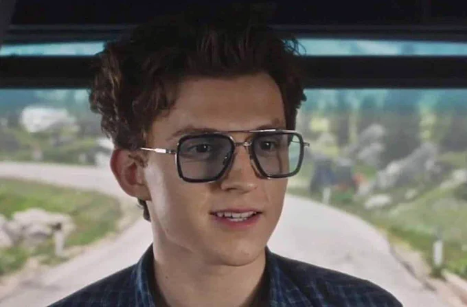 Tom Holland's Peter Parker in the EDITH glasses