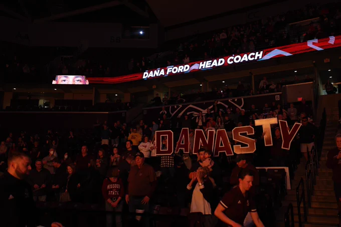 Fans cheer as coach ford is introduced