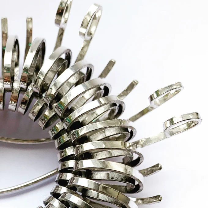 Brooch "Continuous" www.christinejohnsonjewellery.com
