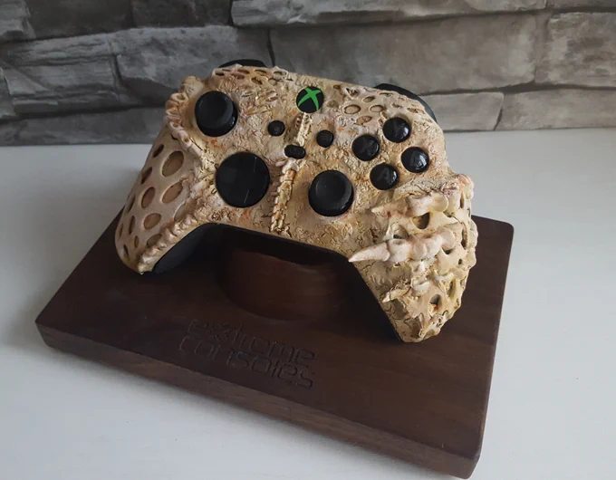 3D textured custom made Xbox controller by Extreme Consoles one of a kind based on a concept derign by Pope Art.

Now is your chance to own this unique Destiny 2 the Witch Queen themed design as we are giving away this controller. Worldwide entry anyone can enter 
