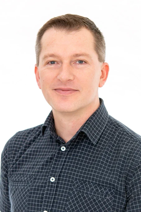 Headshot of Kyle Miller
